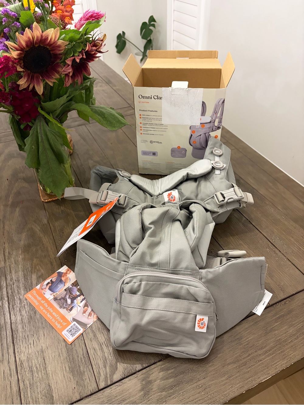 Ergobaby Omni in Grey